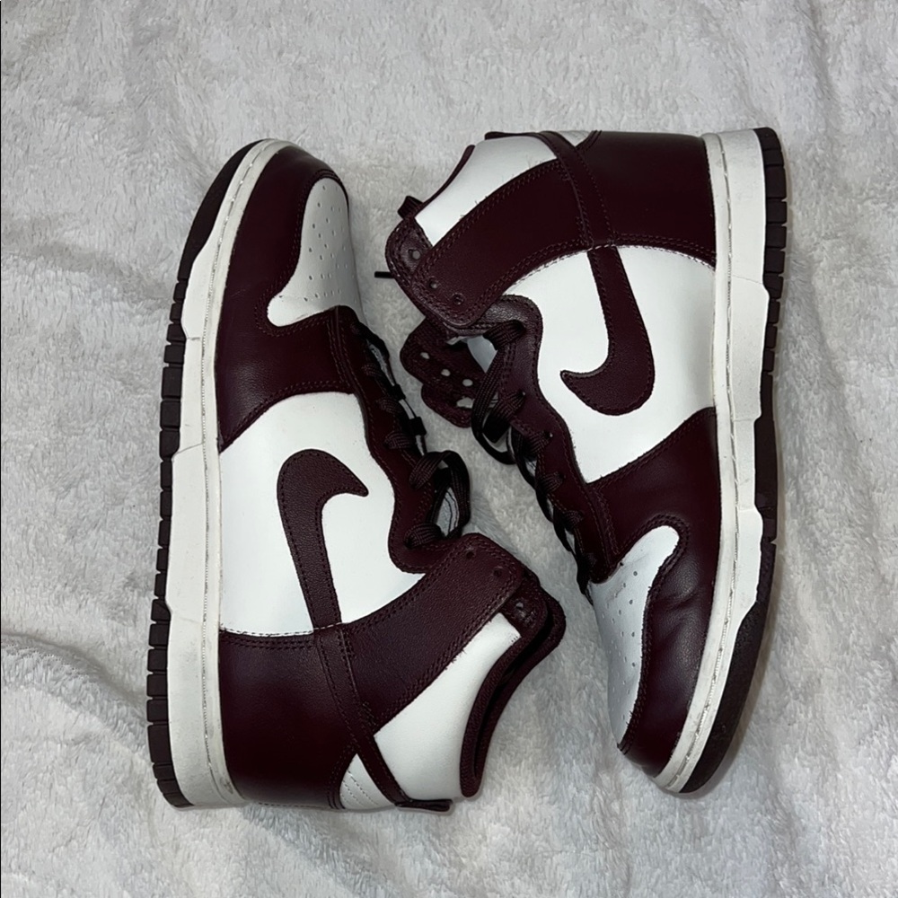 Nike High-Top Sneakers - White and Burgundy